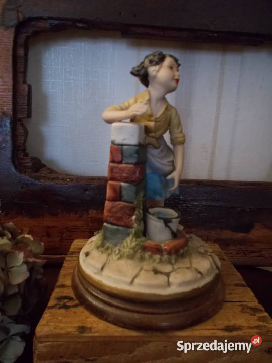 Włoska Figurka Dziewczyna Studni Vintage Szczecin