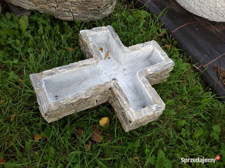 61 Donica z kamienia naturalnego krzyż na grób Długołęka-Świerkla sprzedam