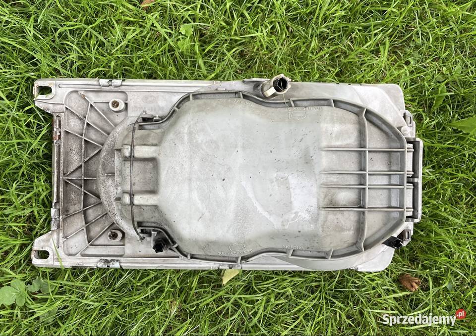 Lampa przód prawy Mercedes W123 Oryginał Bielany Wrocławskie
