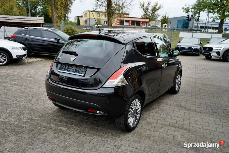 Lancia Ypsilon 900i Klima alu 86 2012r 185000km mazowieckie Płock