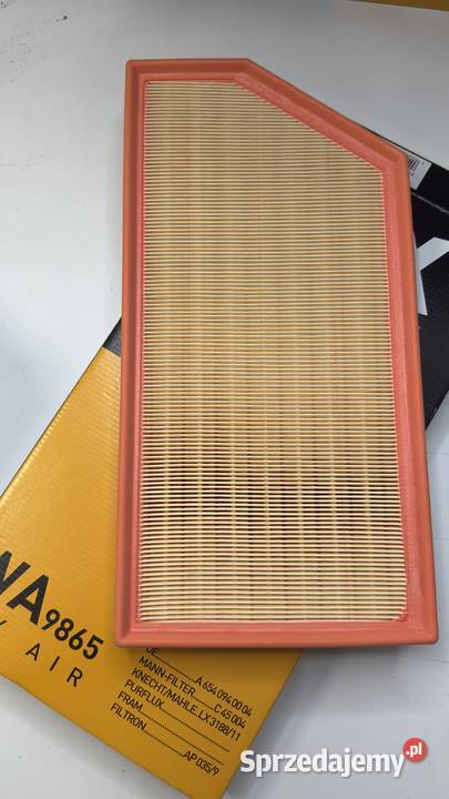 Filtr powietrza WIX WA9865 Mercedes nowy