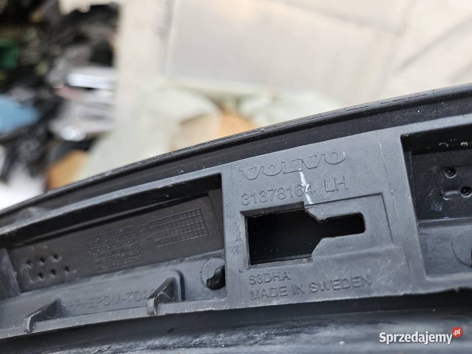 VOLVO XC90 II LISTWA BŁOTNIKA LEWA TYLNA LEWY osobowe Międzychód