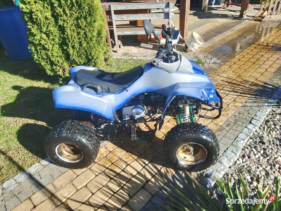 Quad 125 na dużej ramię Rypin