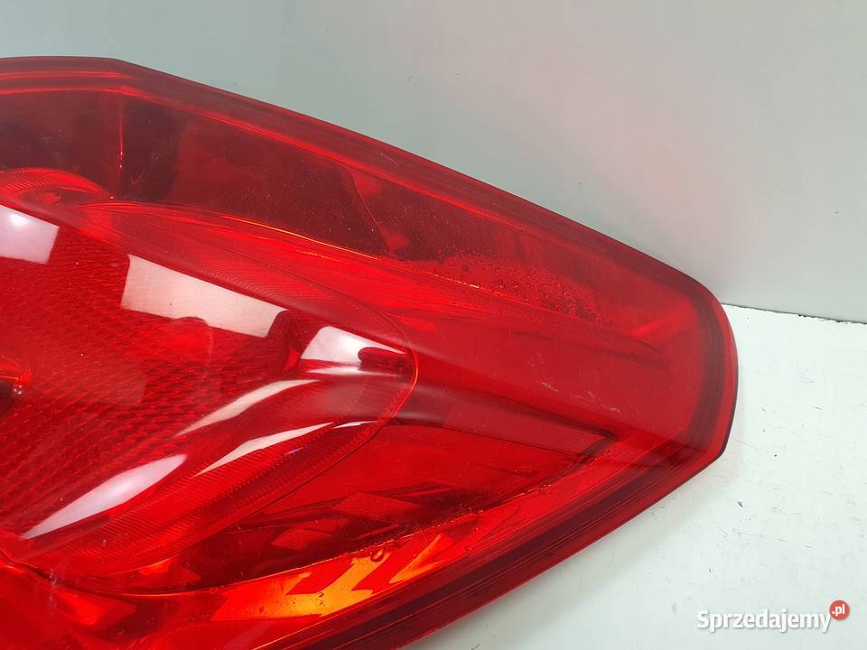 LAMPA PRAWA Opel Astra J IV HB 0915r TYLNA prawy Rudka sprzedam