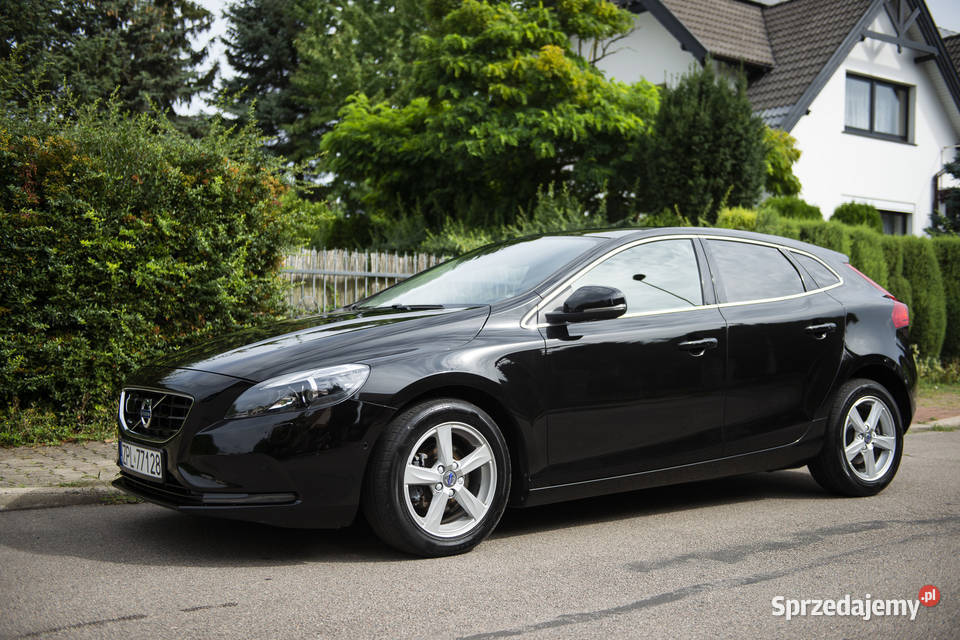 Volvo V40 D2 Webasto Radary Panorama 265000km Szczecin