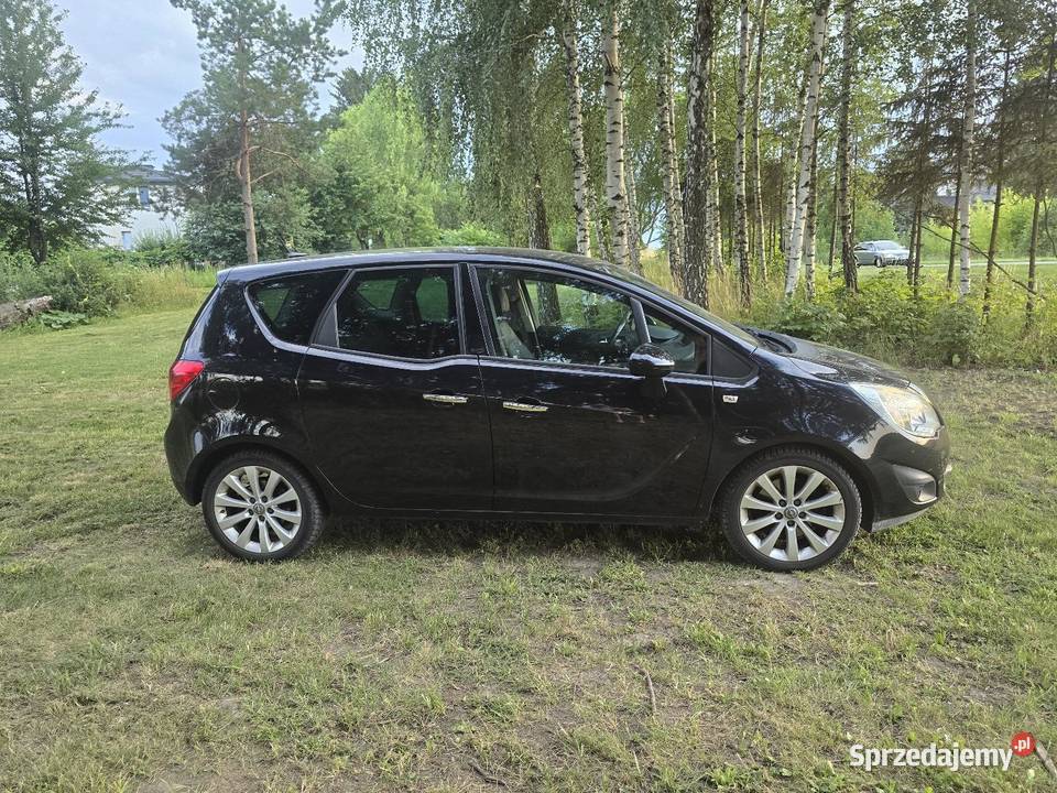 Meriva 14 140 2011 centralny zamek Meriva sprzedam