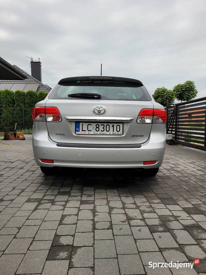 Toyota Avensis T27 kombi 20 diesel salon Polska Avensis