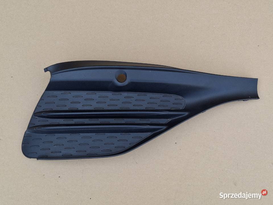MERCEDES CKLASA W206 AMG KRATKA ZDERZAKA PRAWA Zderzaki