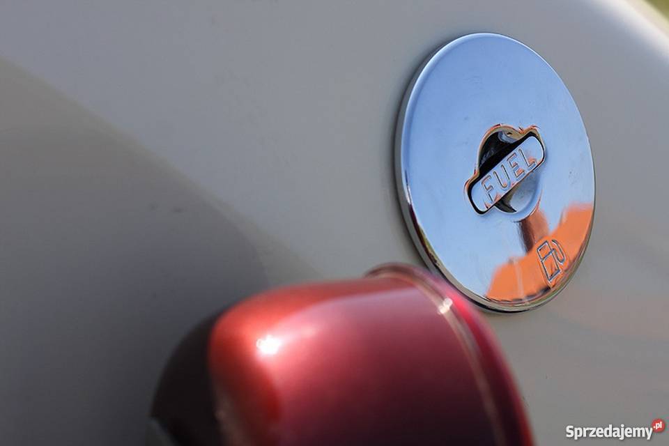 Nestort Majestic retro kabriolet replika Alfy radio Tychy