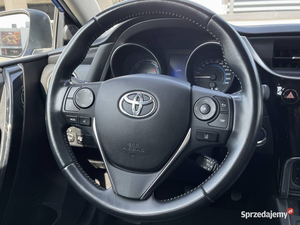 Toyota Auris II 18VVTi 99 2018r HYBRYDA super czujnik zmierzchu Rzeszów
