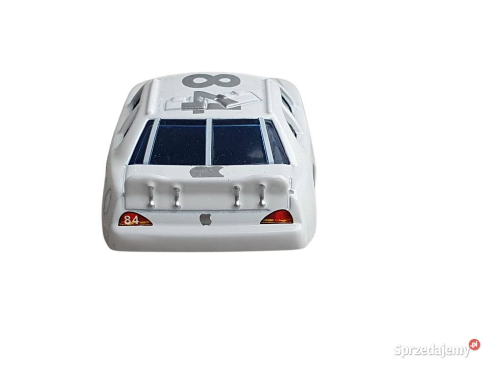 Zabawka model samochodu iCar Apple ReVolting 84 Cieszyn