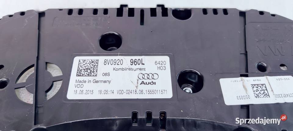LICZNIK ZEGARY AUDI A3 8V 20 TDI 8V0920960L Przystajń