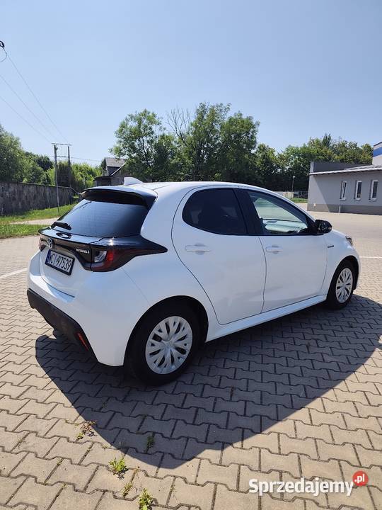 Toyota Yaris IV 15 hybryda 2021r 83 przebiegu Rok produkcji 2021 mazowieckie Sońsk