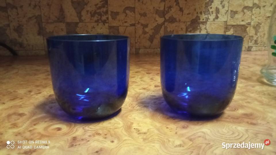 2 kubki szkło kobaltowe sprzedam