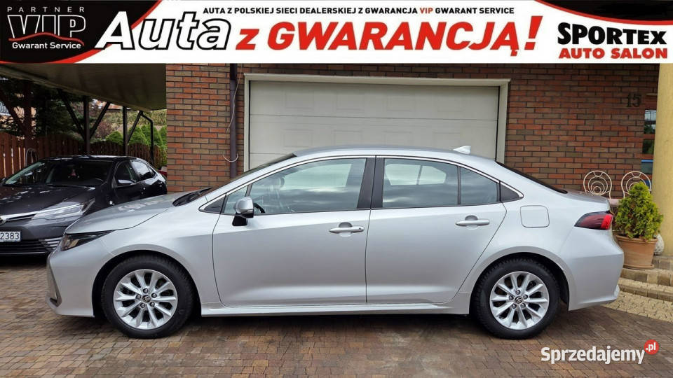 Toyota Corolla 16 132 GAZ 2021 REJ COMFORT Salon srebrny łódzkie Aleksandrów Łódzki