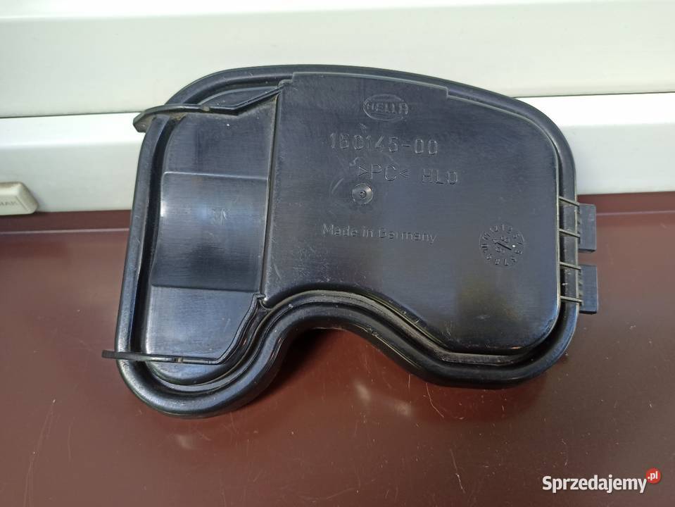 VW Golf 4 IV dekeielk zaślepka lampy przedniej osobowe Lampy przednie Sieradz