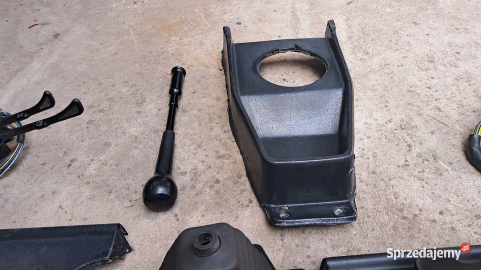 Fiat 125p Polonez półka dolna lewarka biegów osobowe Leszno