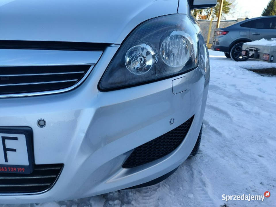 Opel Zafira Bogata wersja Zarejestrowany Zadbany benzyna Bydgoszcz