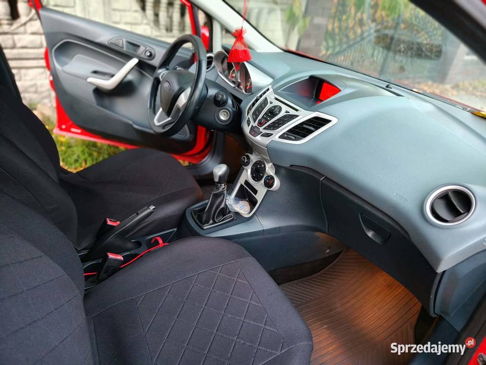 Zadbany Ford Fiesta 12 benzyna 2011r 83KM