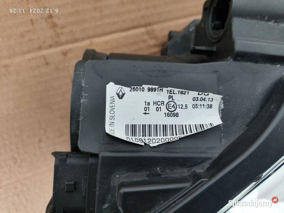 RENAULT ZOE 1219 LAMPA PRAWA PRZÓD