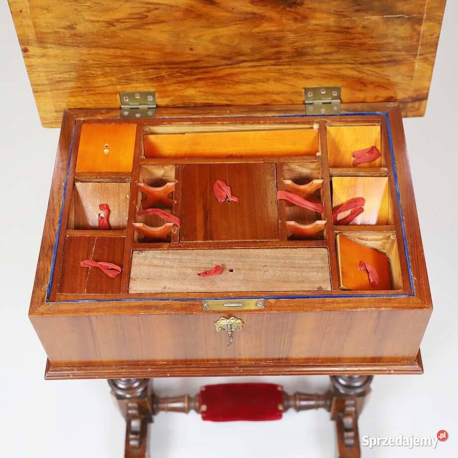 Stolik niciak eklektyczny orzech Budzyń