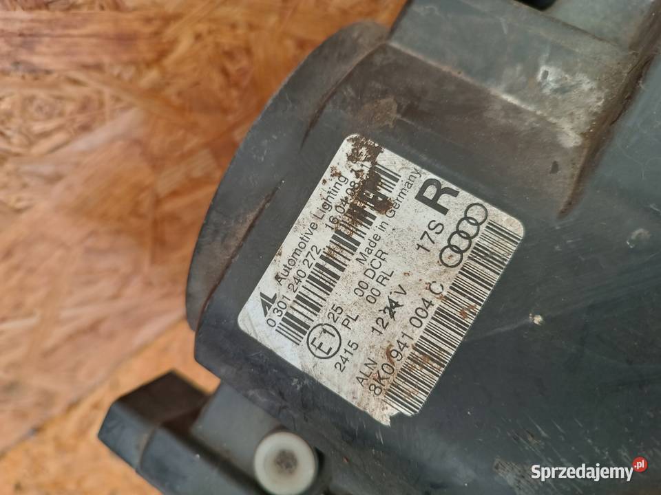 LAMPA PRAWY PRZÓD EU REFLEKTOR 8K0941004 XENON wielkopolskie Nowy Tomyśl