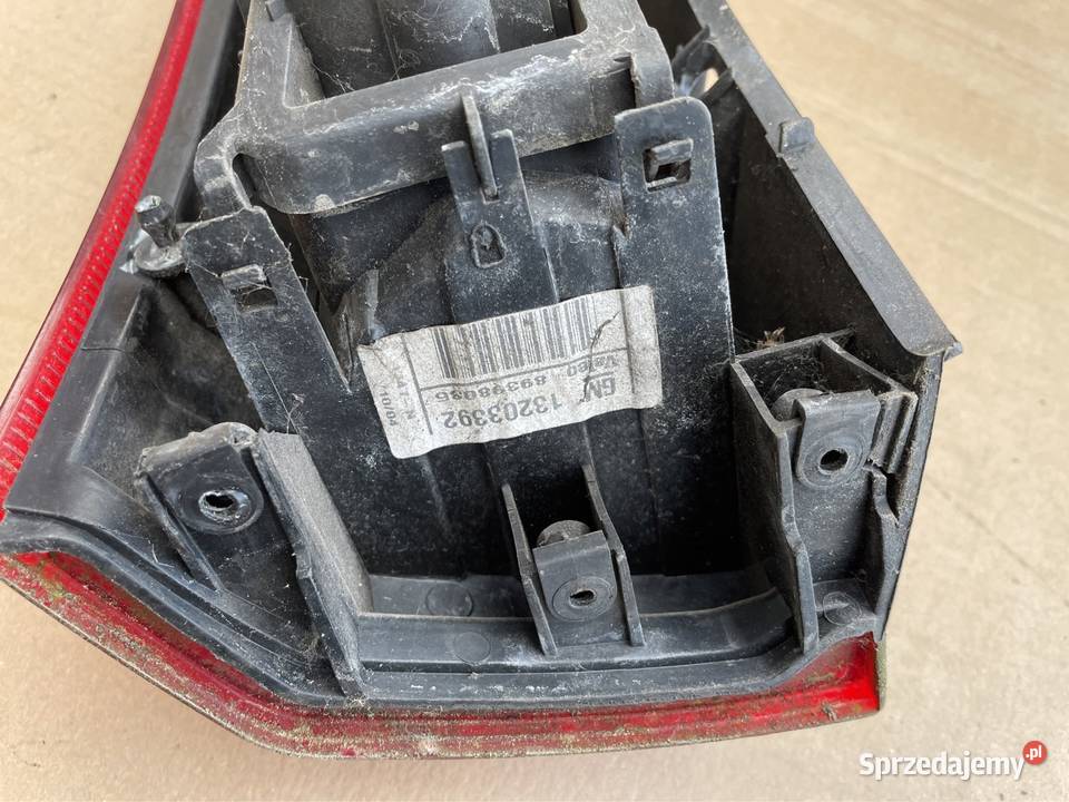 13203392 Lampa prawy tył Opel meriva a Szczecin