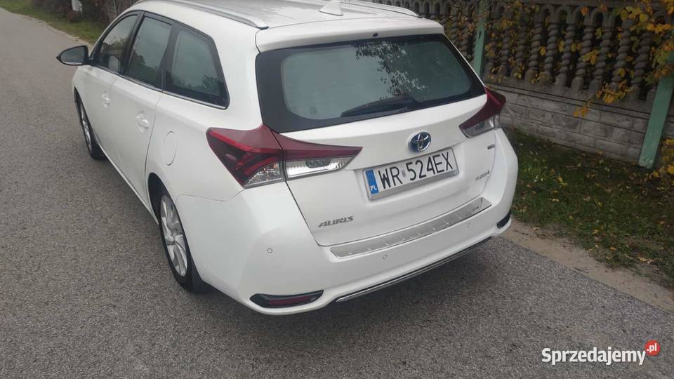 Toyota Auris hybrid 18 gaz Radom