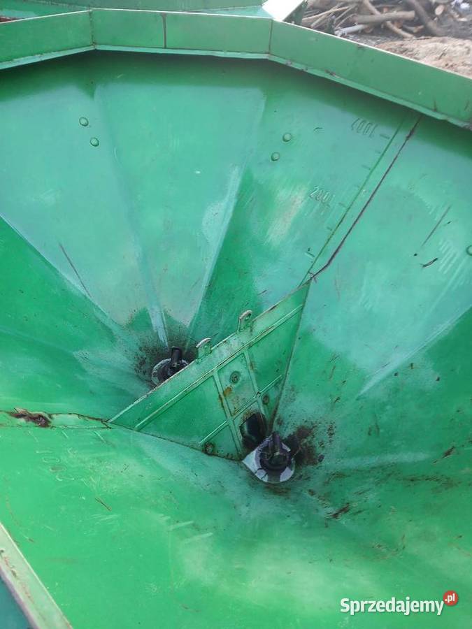 Rozsiewacz nawozu F 703