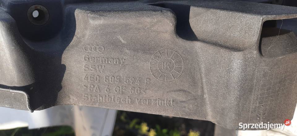 Audi A8 D3 Pas przedni osobowe