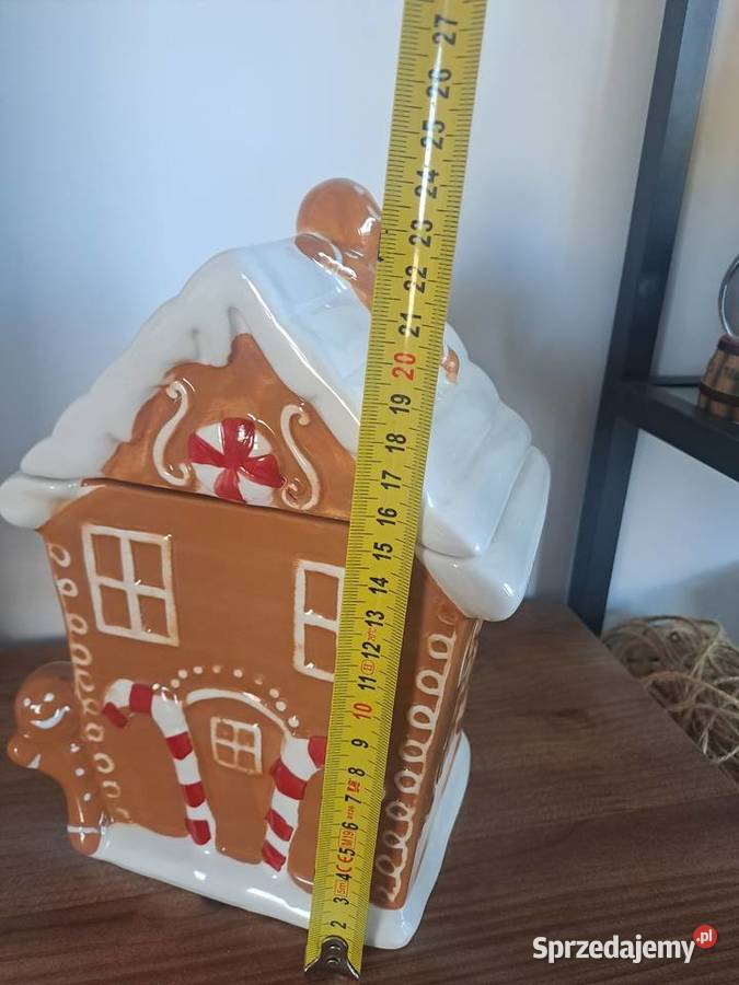 Świąteczny pojemnik do przechowywania domek z Warszawa