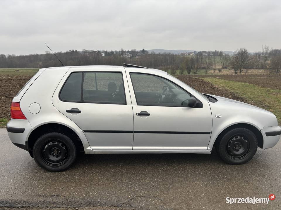 Golf 4 14 benzyna