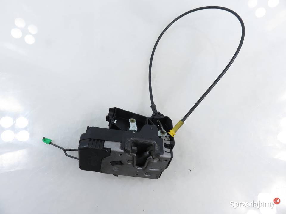 ZAMEK LEWY PRZEDNI RENAULT TRAFIC II 8200008260 małopolskie