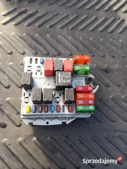 Skrzynka bezpieczników alfa Romeo 147 16 16v osobowe Szczecin