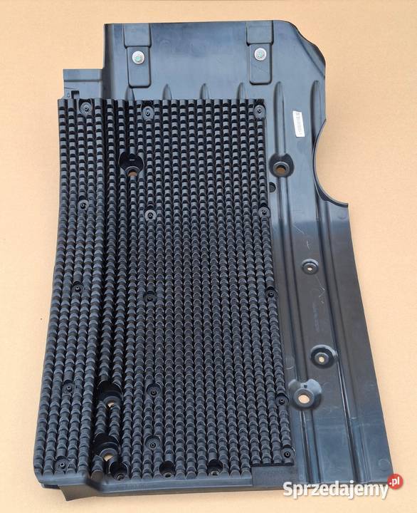 SCANIA R S BŁOTNIK PRAWY PRZÓD NADKOLE ciężarowe Bieleń