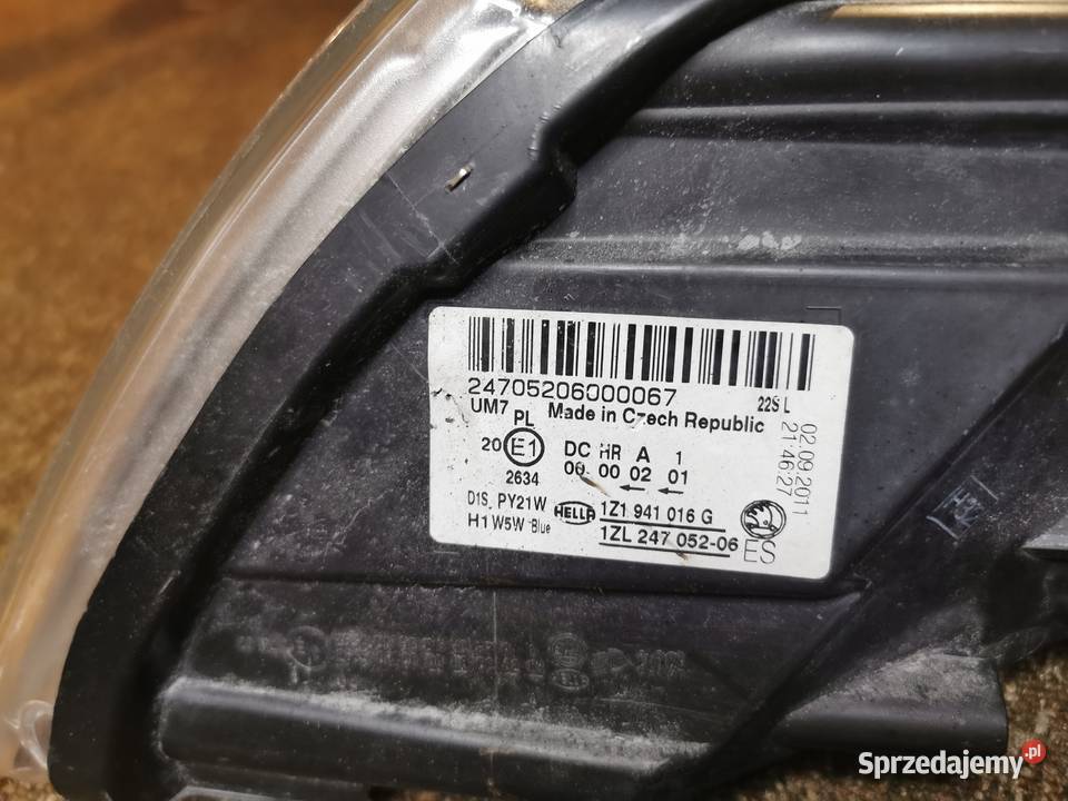OCTAVIA II RS LAMPA PRZÓD PRAWA XENON 1Z1941019G Pielgrzymka