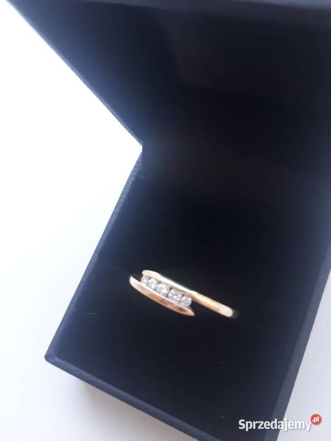 Złoty pierścionek z 5 brylancikami Zgierz