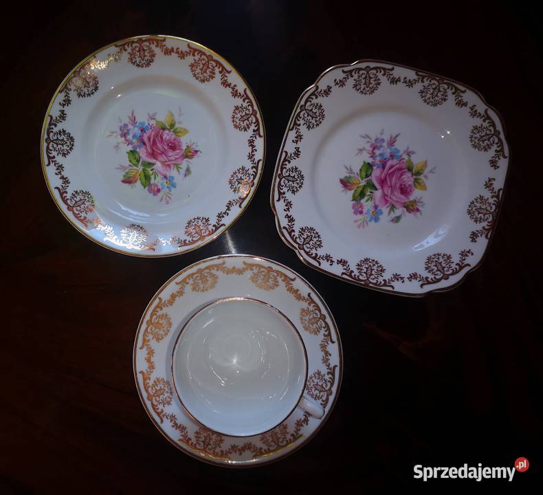 Filiżanka na podstawce z 2 talerzykami 22 ct Gdańsk