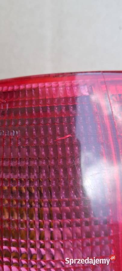 Lampa tylna lewa 8A0945095E Audi 80 B4