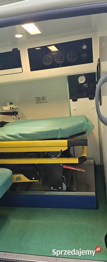 Ambulans karetka Volkswagen caddy maxi salon PL Biskupiec