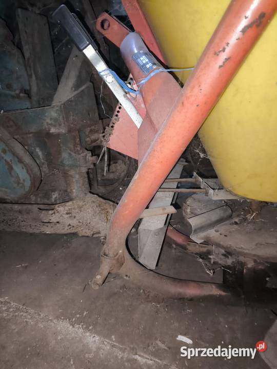 Rozsiewacz nawozu Promar N014 70 300l Kołoząb sprzedam