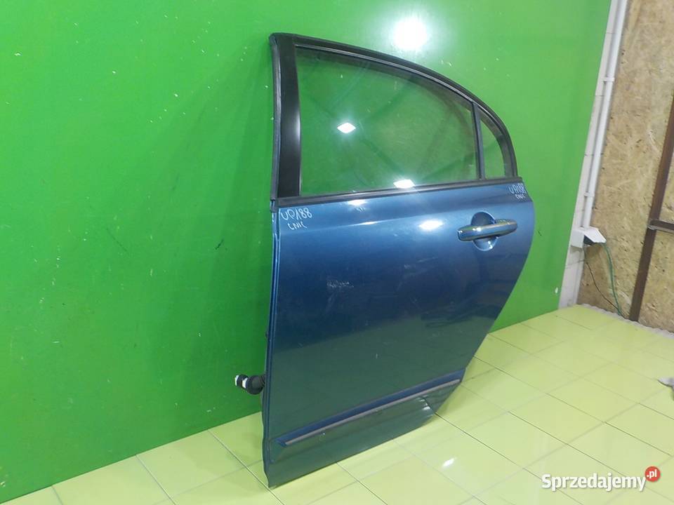 HONDA CIVIC VIII 14 DSI AUT 07r SEDAN 4D drzwi osobowe