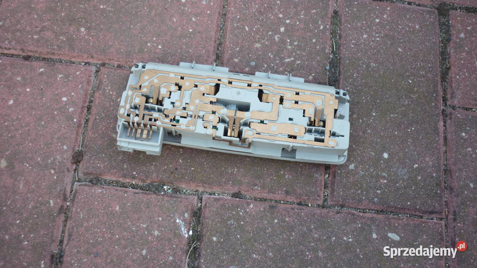 Lampka podsufitki Renault Laguna 2 8200003036 Pozostałe Pobiedziska