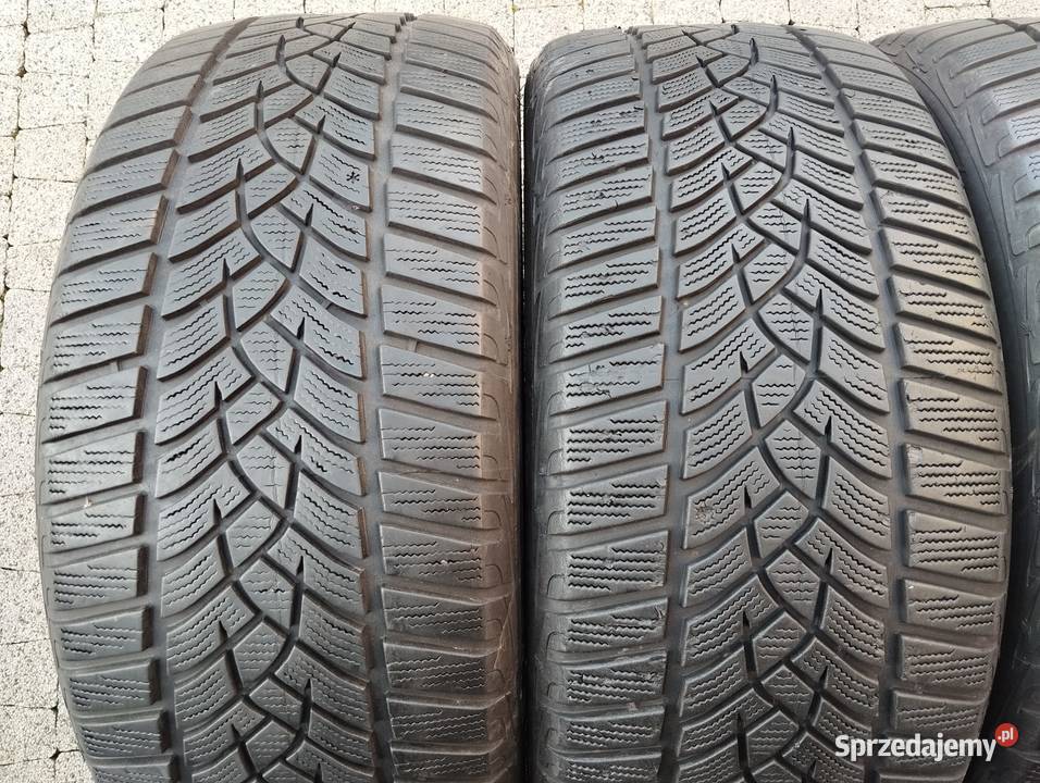 Opony Goodyear Ultra grip 23545R18 98V zima kpl Kamieniec