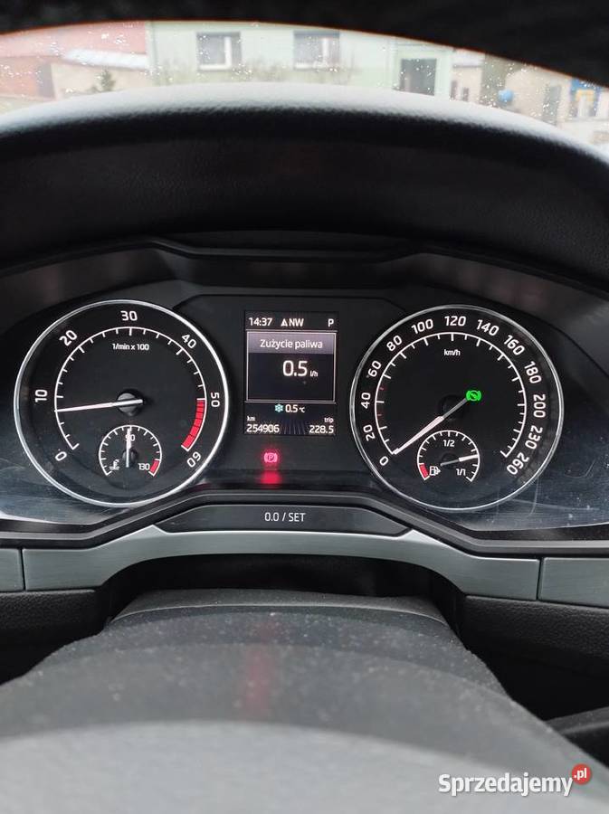 Sprzedam Skoda Superb 16 TDI 2015r 1600cm3 wielkopolskie Gostyń