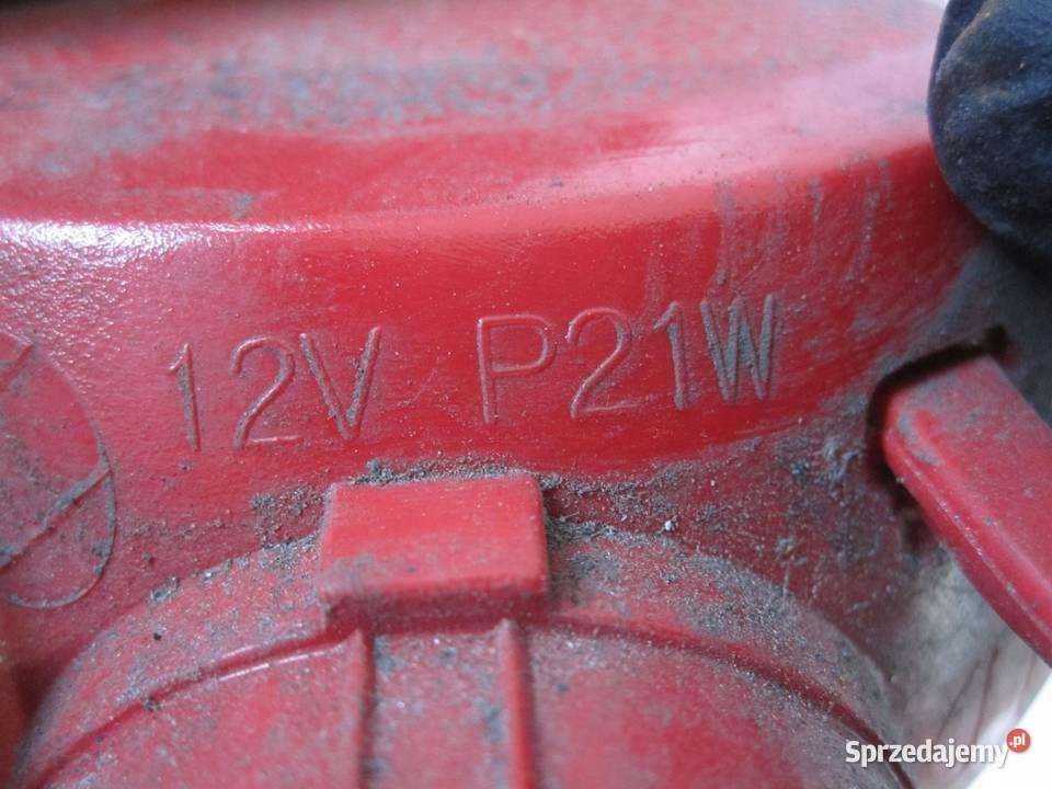 KIA SORENTO II 4x4 10r lampa prawa tył osobowe sprzedam