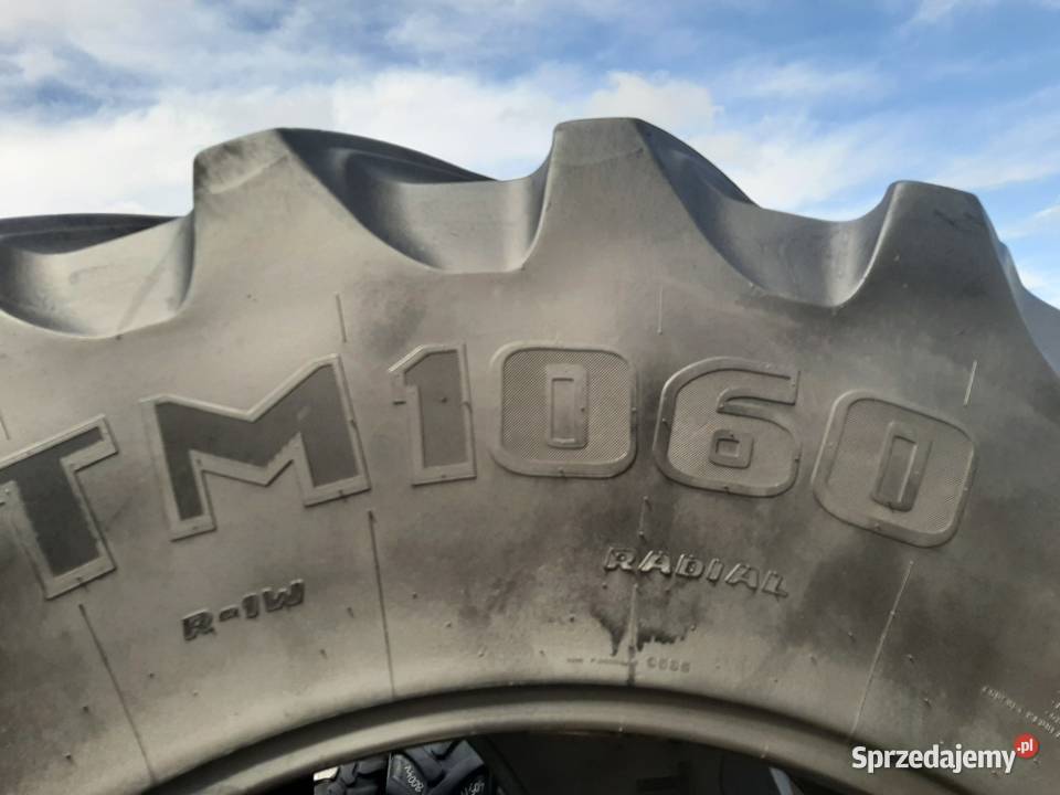 2x Opona używana rolnicza 75070R44 TRELLEBORG Zaścianki sprzedam