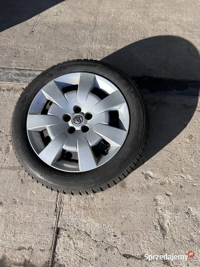 Opony z felgami R16 npToyota avensis Grójec