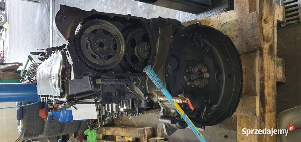 SILNIK SŁUPEK HEW HOLLAND T8 T8320 F2CFE613G Lipno sprzedam