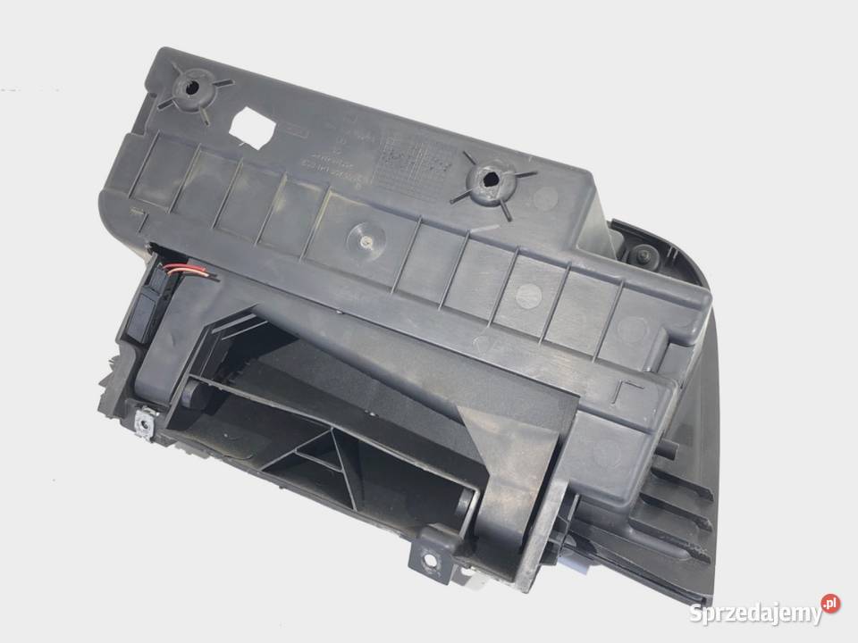 SCHOWEK PASAŻERA SEAT LEON II Hatchback 0513 Schowki, półki sprzedam